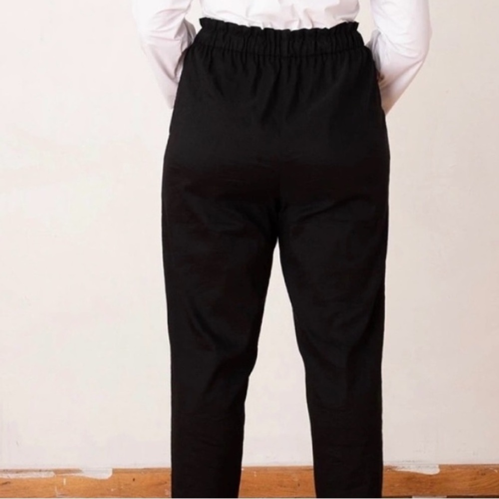 Aday "Kick Back" Lightweight Cropped Linen Trousers — image 6 of 8